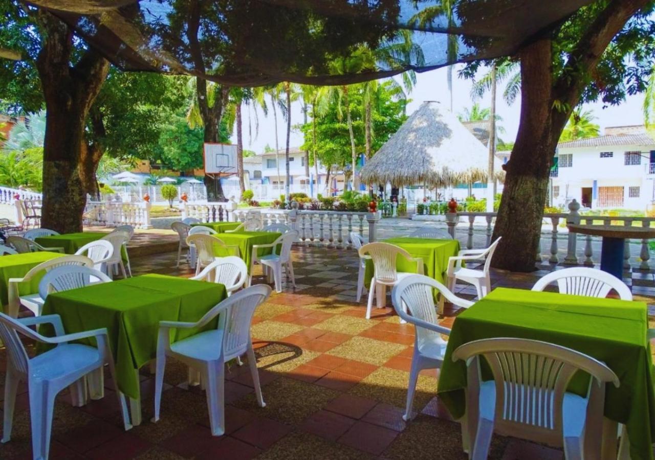 Hotel villa de Rauzan Melgar Buitenkant foto