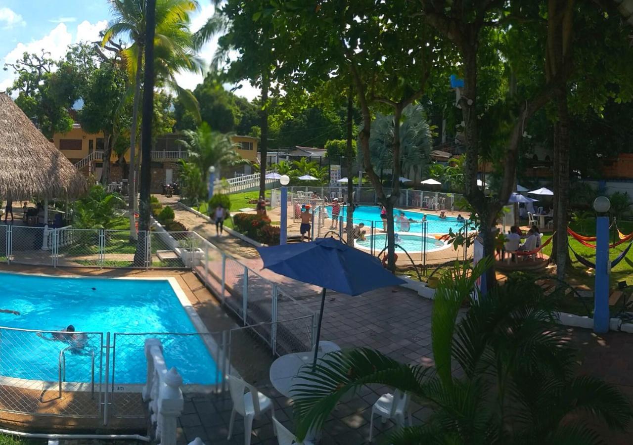 Hotel villa de Rauzan Melgar Buitenkant foto